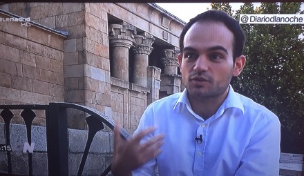 Imagen de la Entrevista a Carlos Fernández-Alameda en Telemadrid. Fuente: Chis Macías